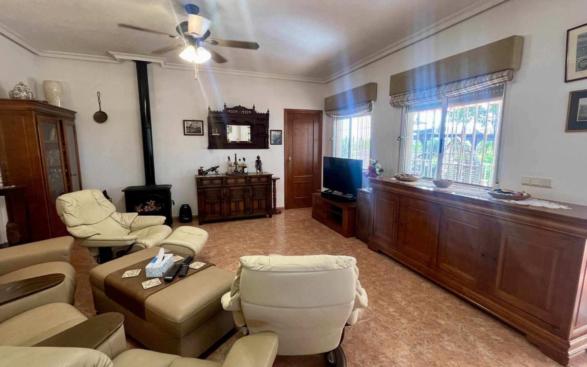 Resale - Villa - Orihuela