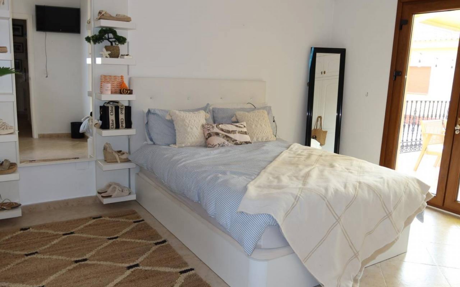 Resale - Villa - Orihuela