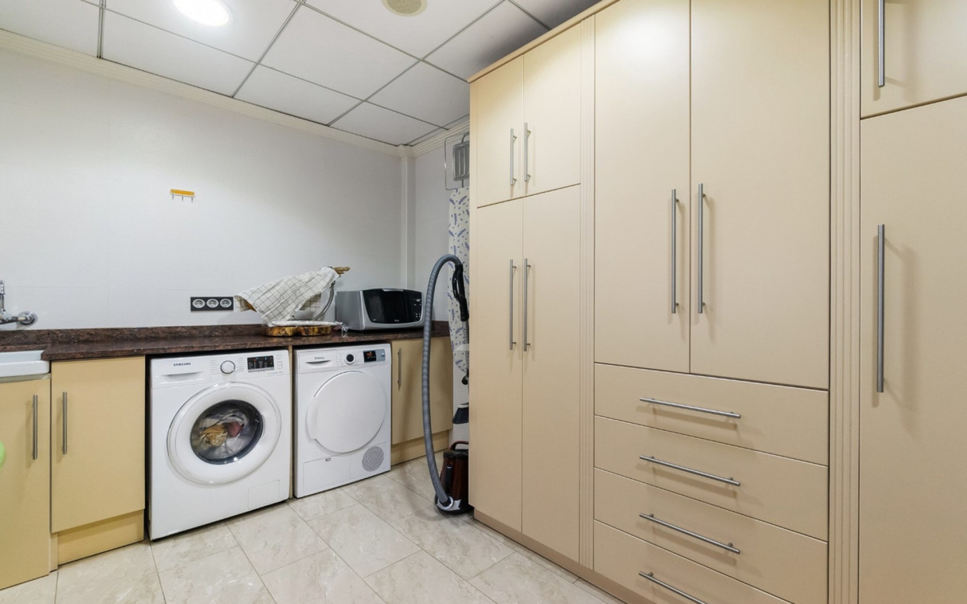 Resale - Villa - Orihuela