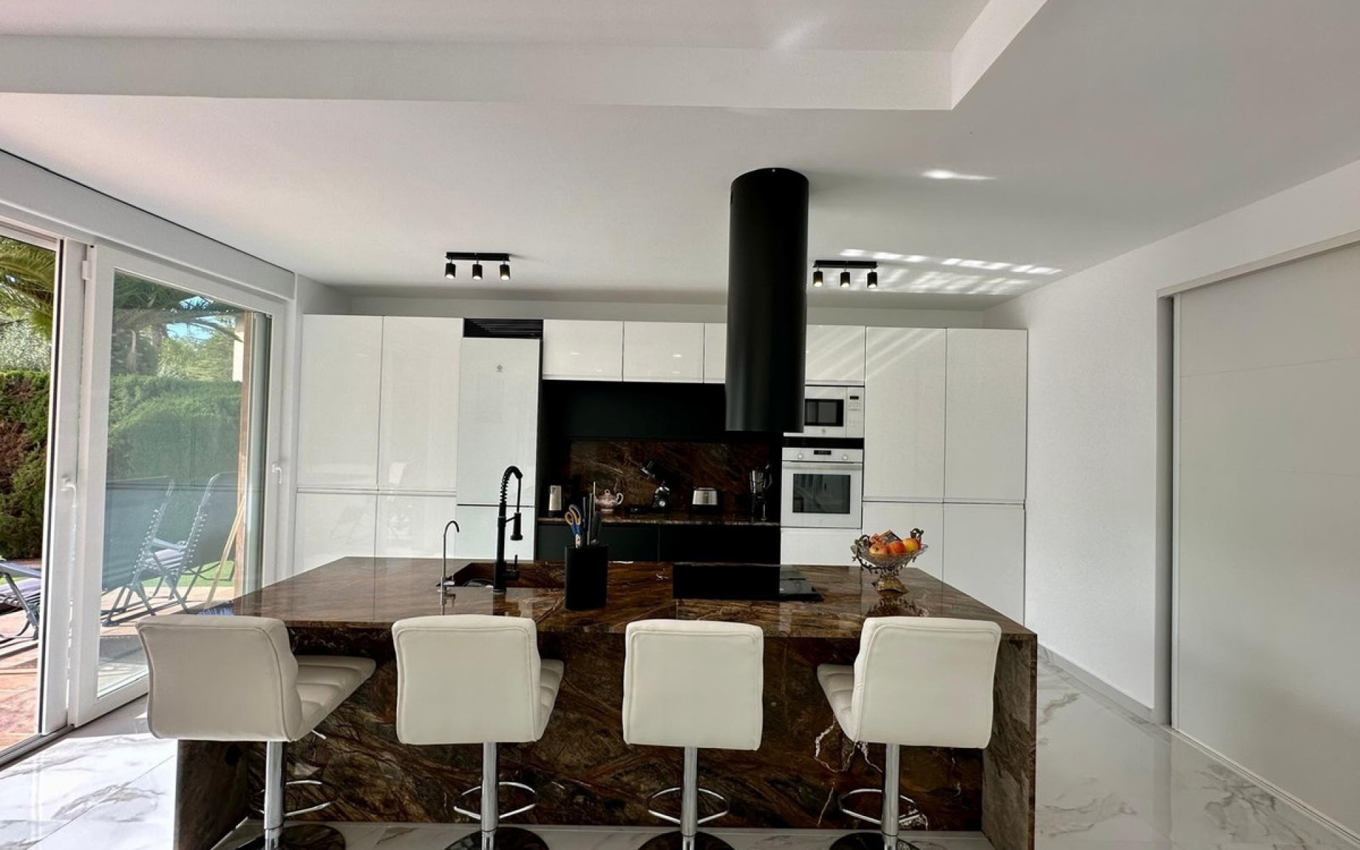 Resale - Villa - Petrel - Petrer