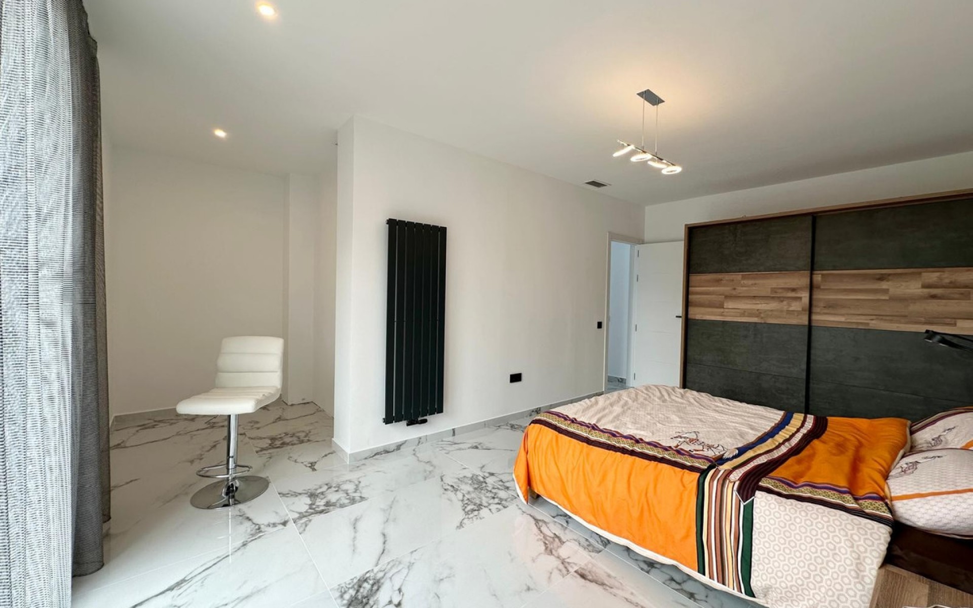 Resale - Villa - Petrel - Petrer