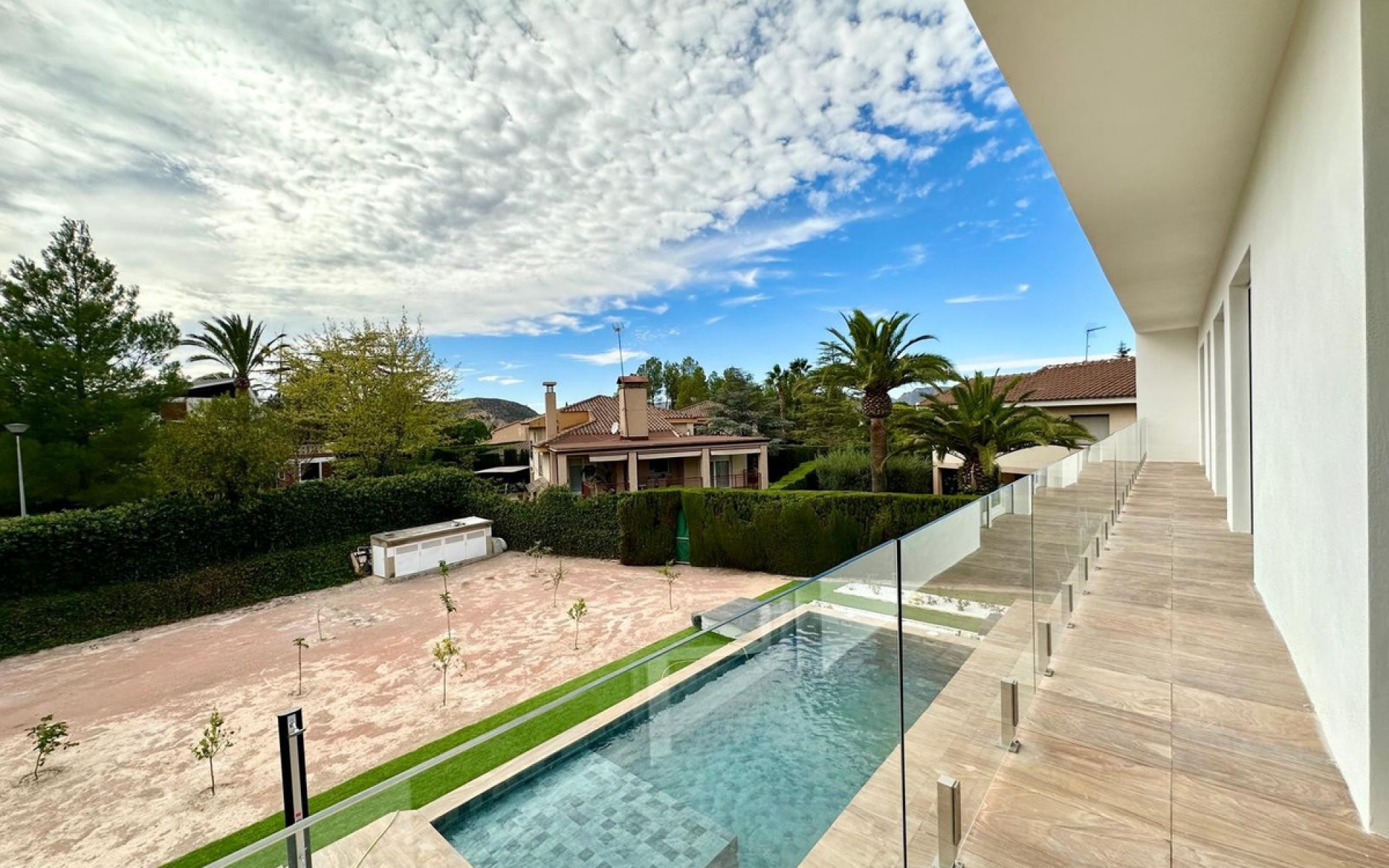 Resale - Villa - Petrel - Petrer