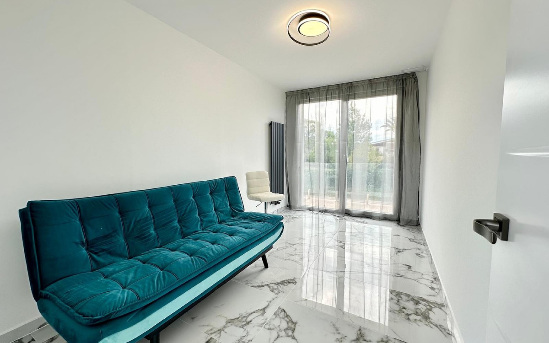 Resale - Villa - Petrel - Petrer