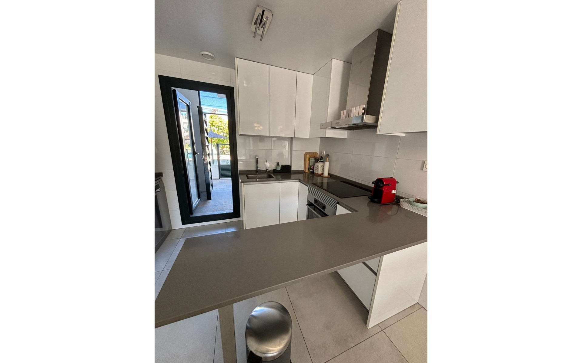 Resale - Villa - Pilar de la Horadada - Pilar de la Horadada Centro