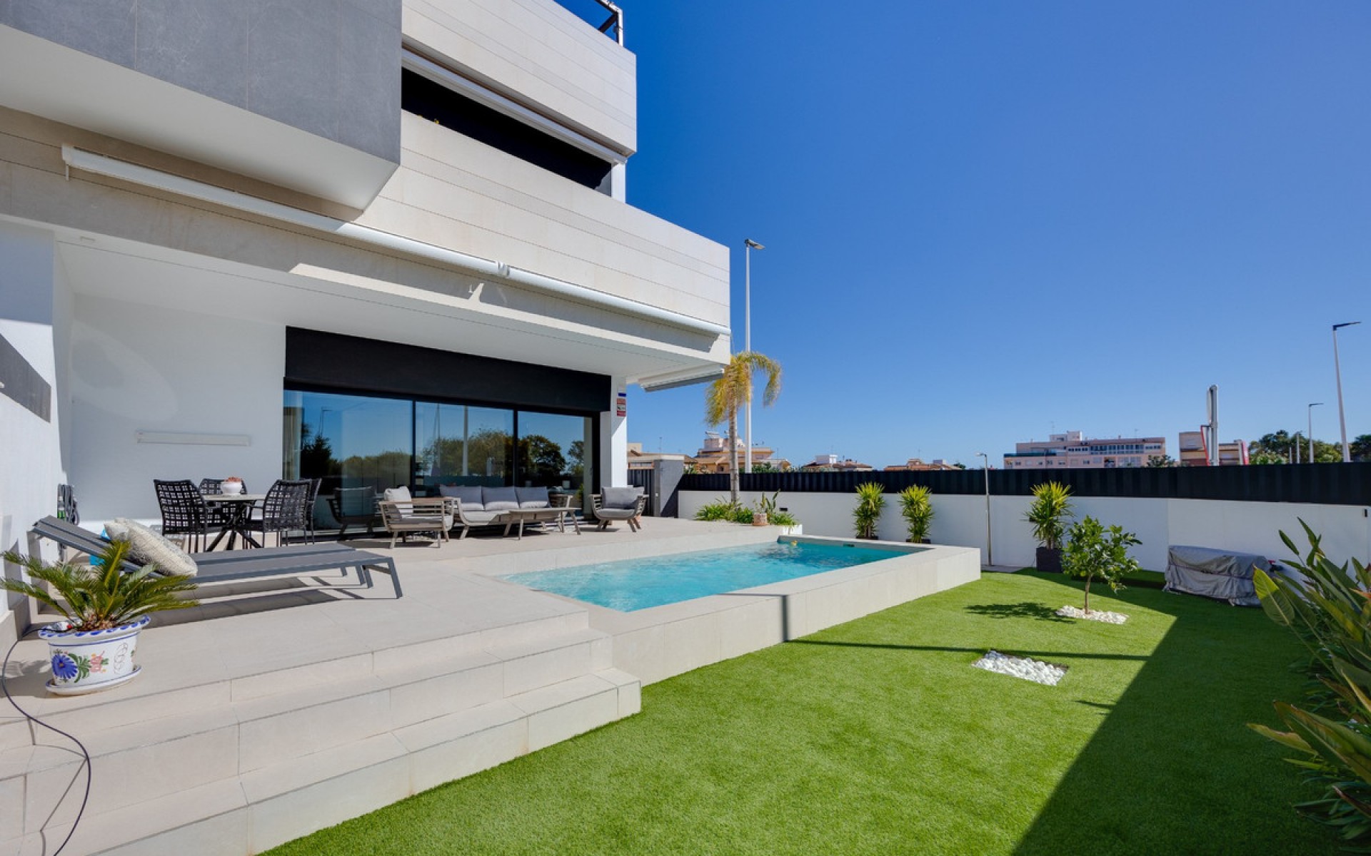 Resale - Villa - Pilar de la Horadada - Pilar de la Horadada Centro