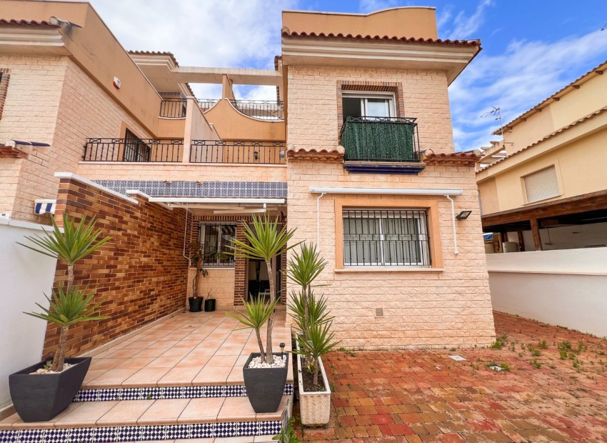 Resale - Villa - Pilar de la Horadada - Pilar de la Horadada Centro