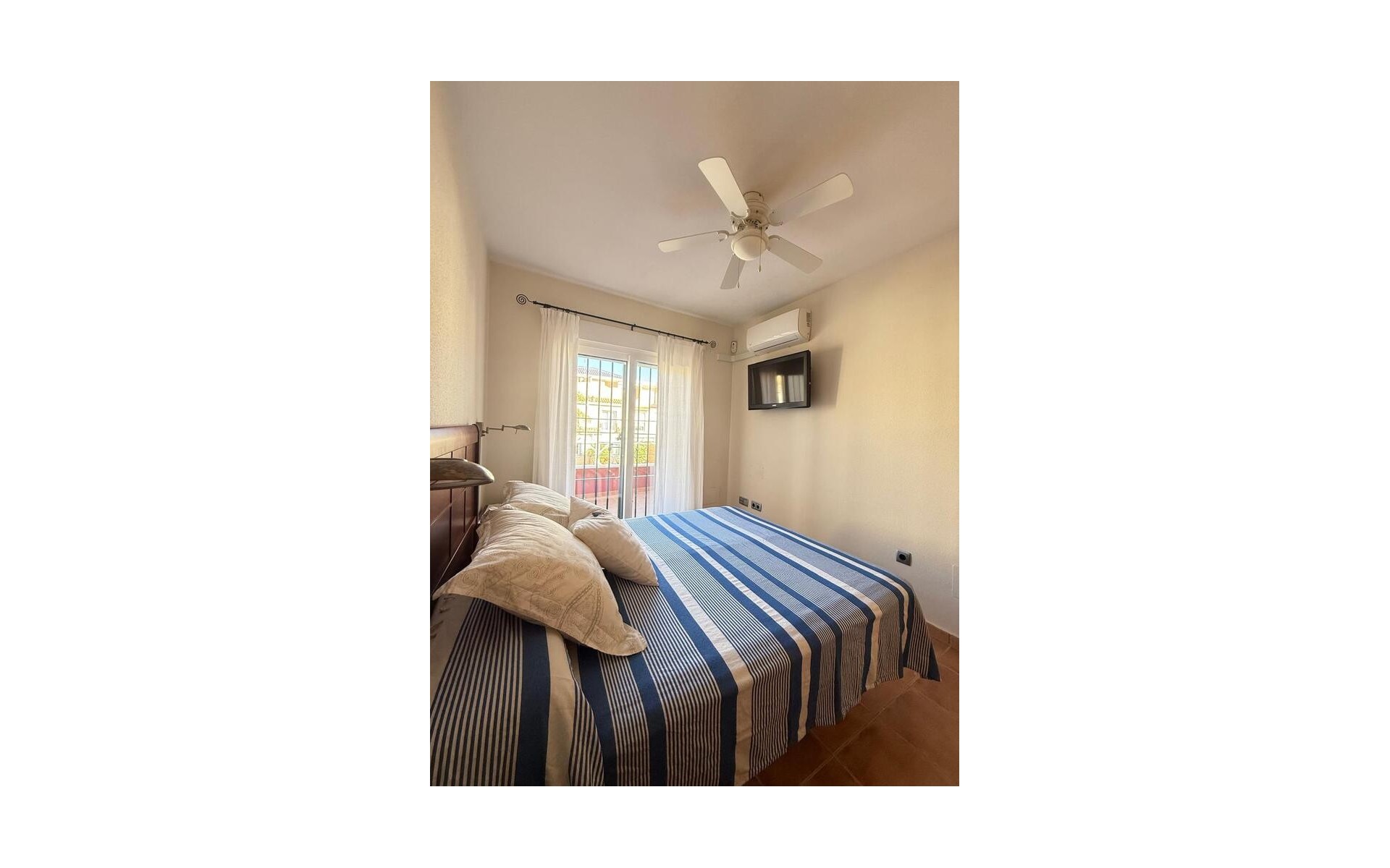 Resale - Villa - Pilar de la Horadada - Torre de la Horadada