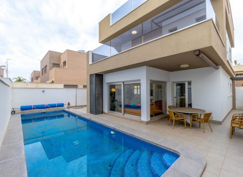 Resale - Villa - Pilar de la Horadada - Torre de la Horadada