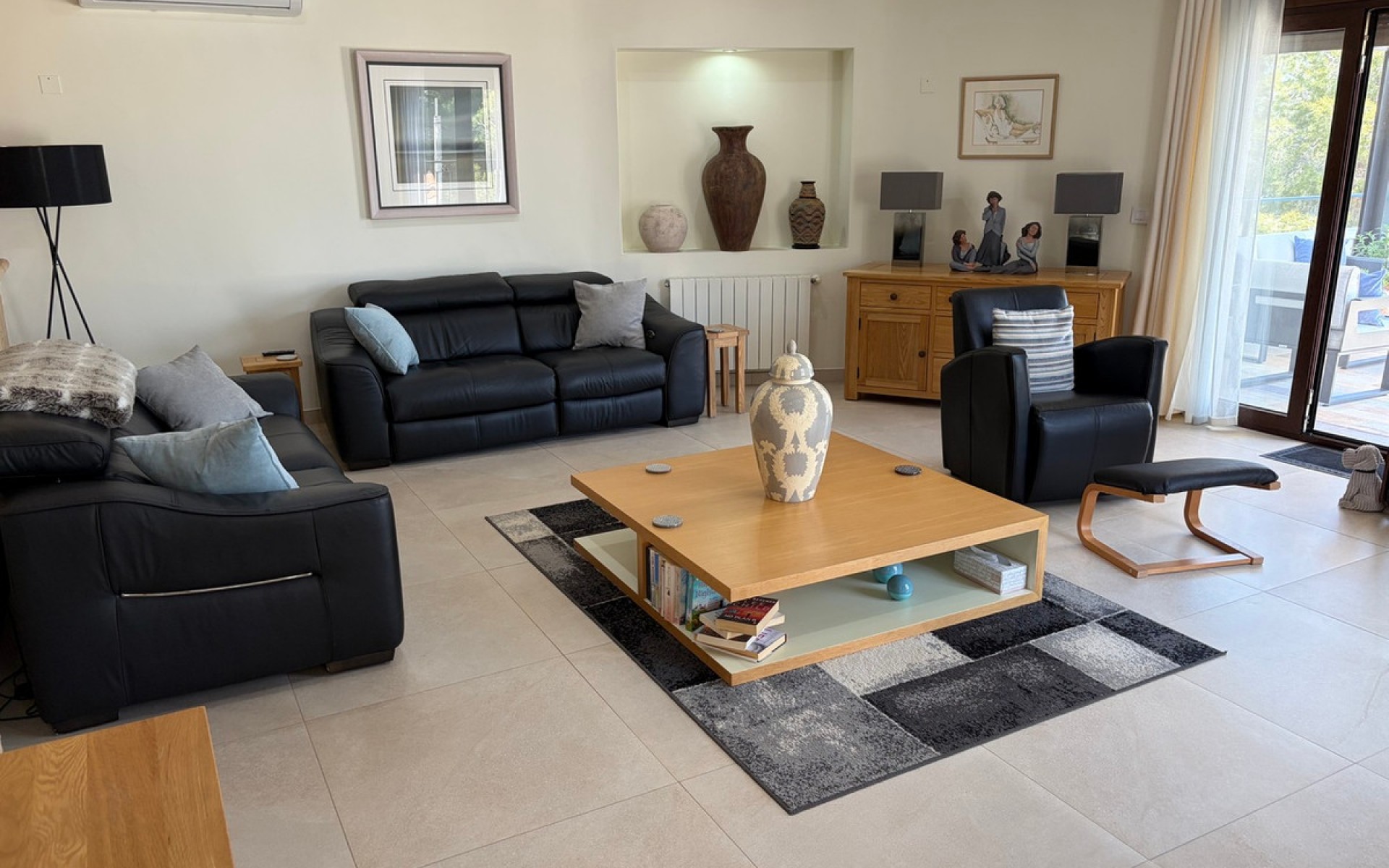 Resale - Villa - Pinar De Campoverde