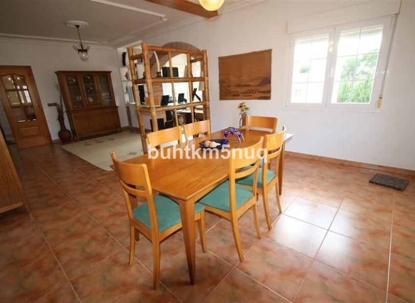 Resale - Villa - Pinoso - Los Pinos