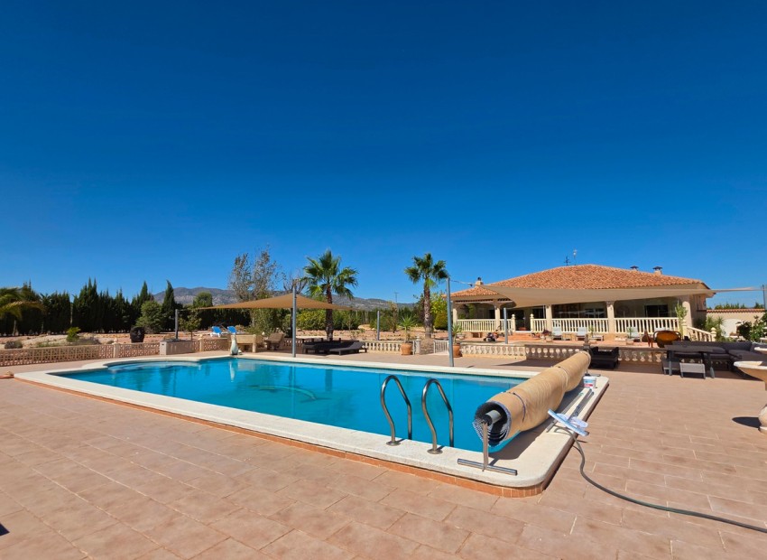 Resale - Villa - Pinoso - Pinoso Centro