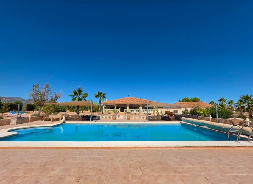 Resale - Villa - Pinoso - Pinoso Centro