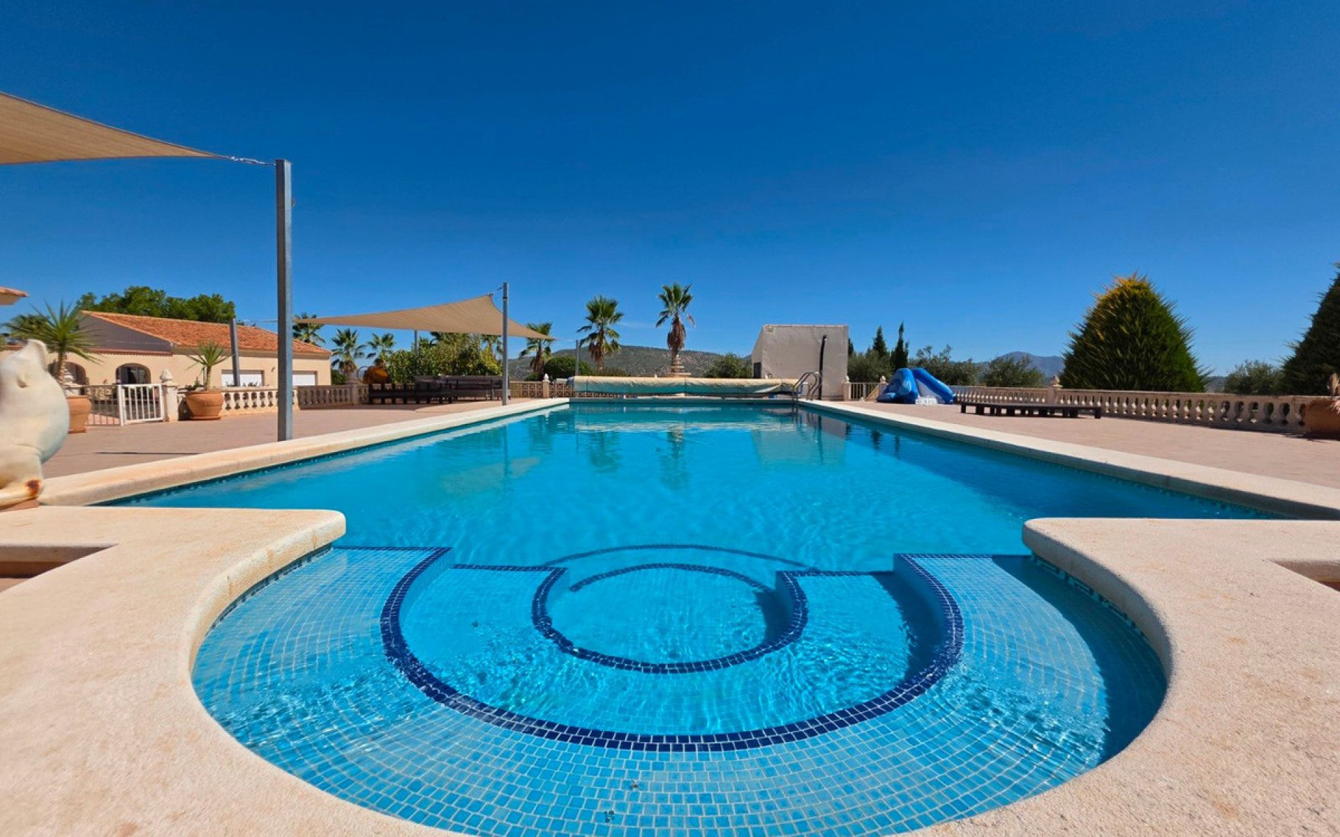 Resale - Villa - Pinoso - Pinoso Centro