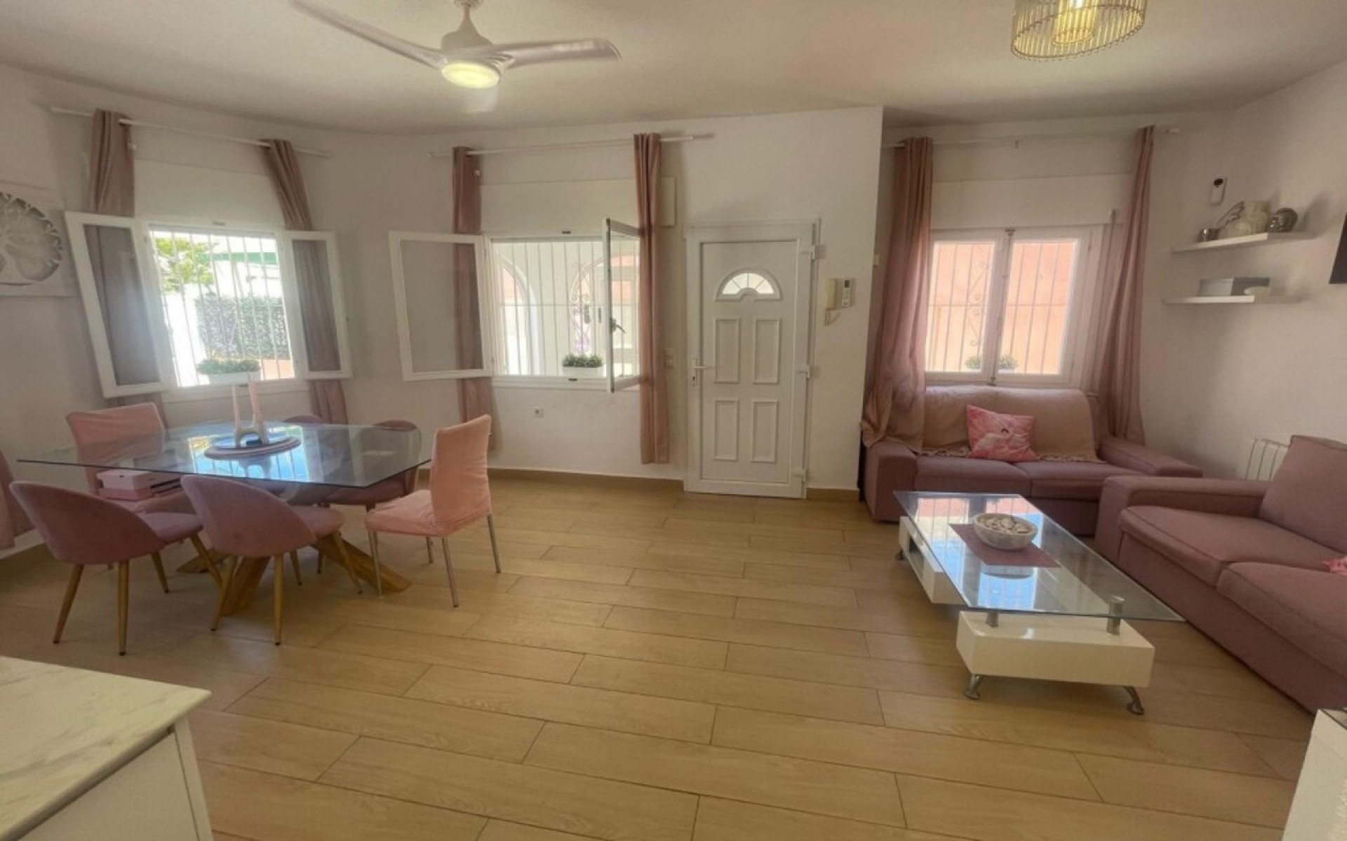 Resale - Villa - Playa Flamenca - Play Flamenca