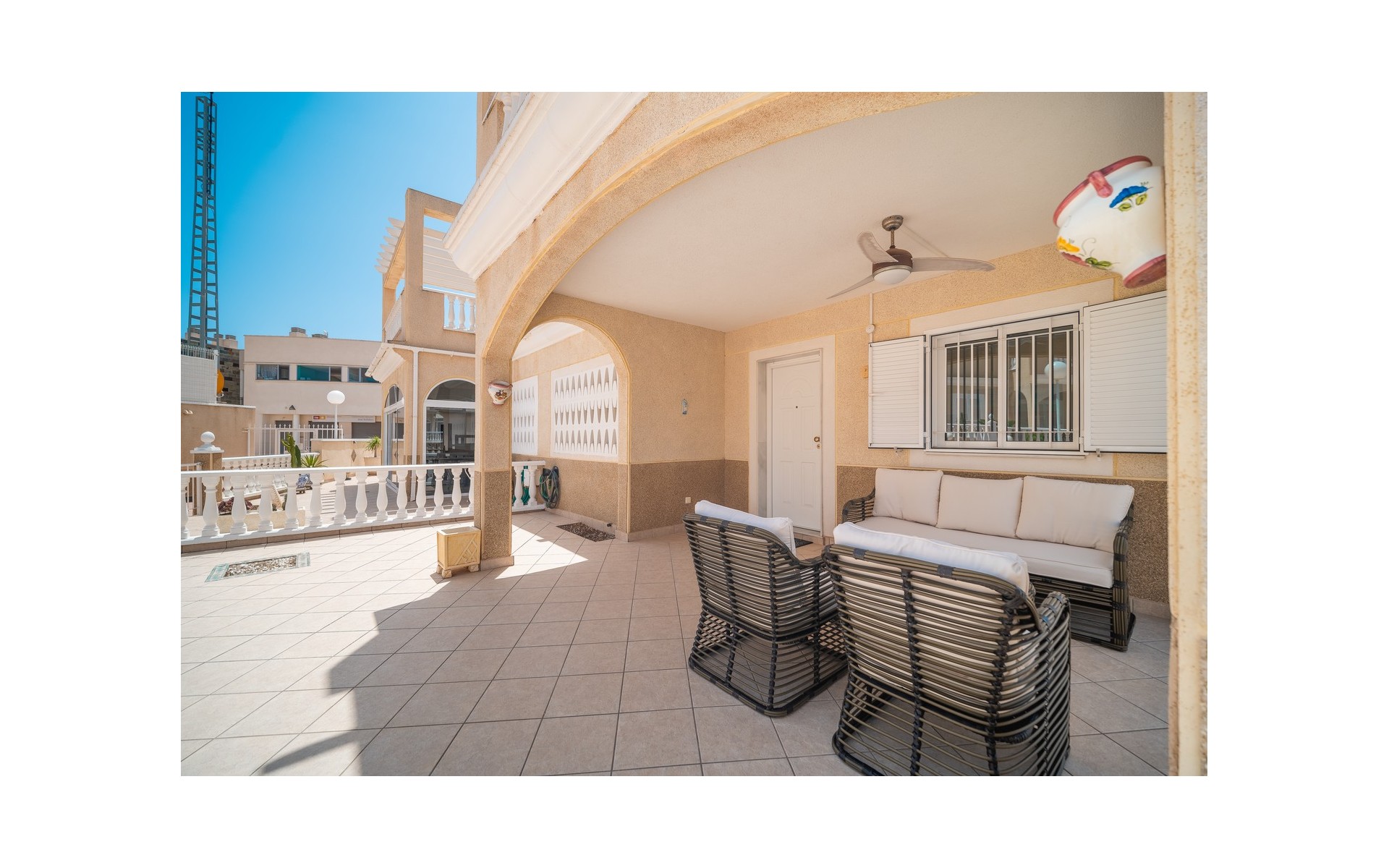 Resale - Villa - Playa Flamenca - Zeniamar