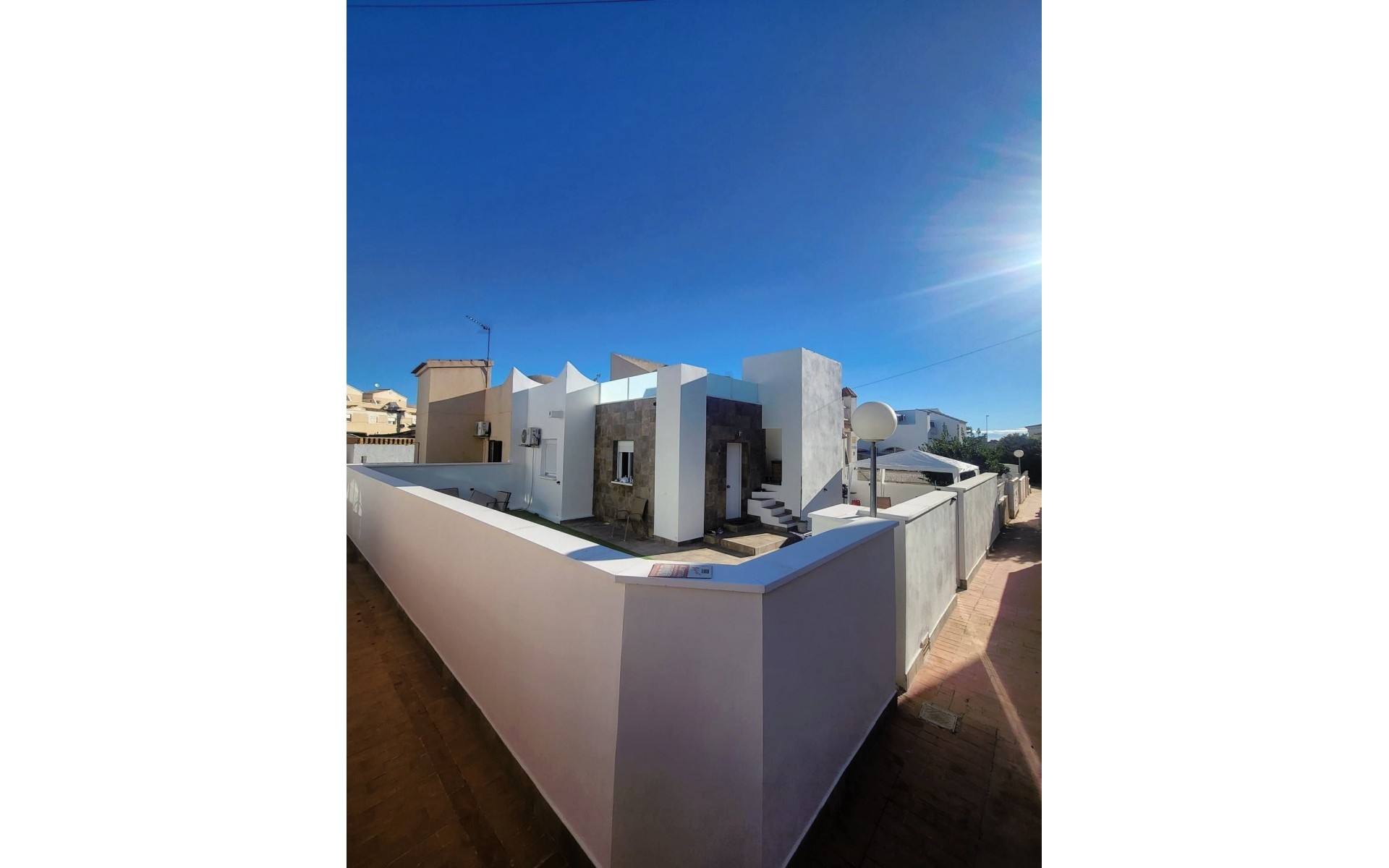 Resale - Villa - Playa Flamenca