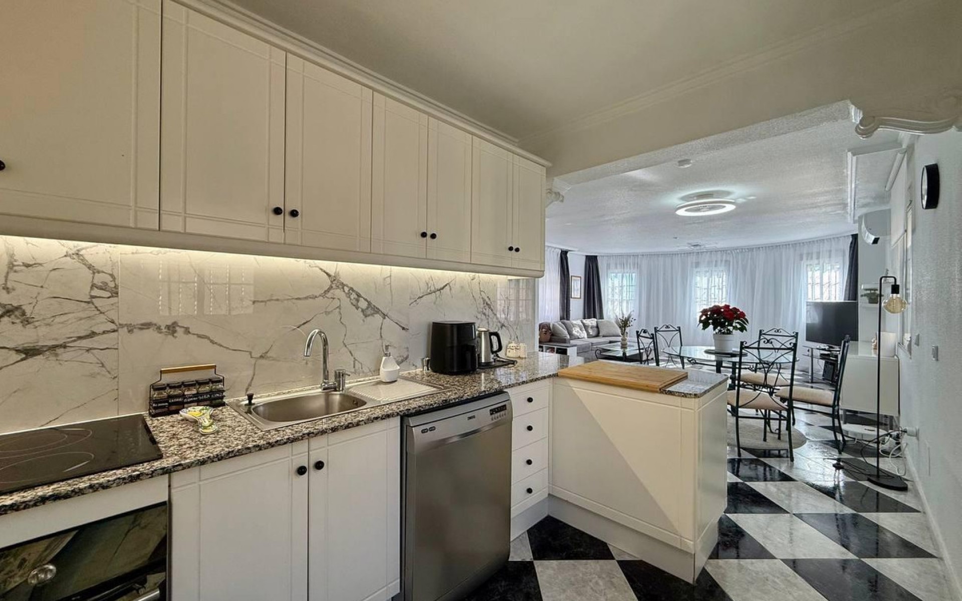 Resale - Villa - Playa Flamenca