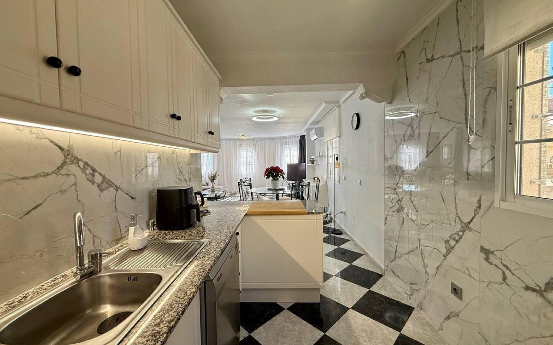 Resale - Villa - Playa Flamenca