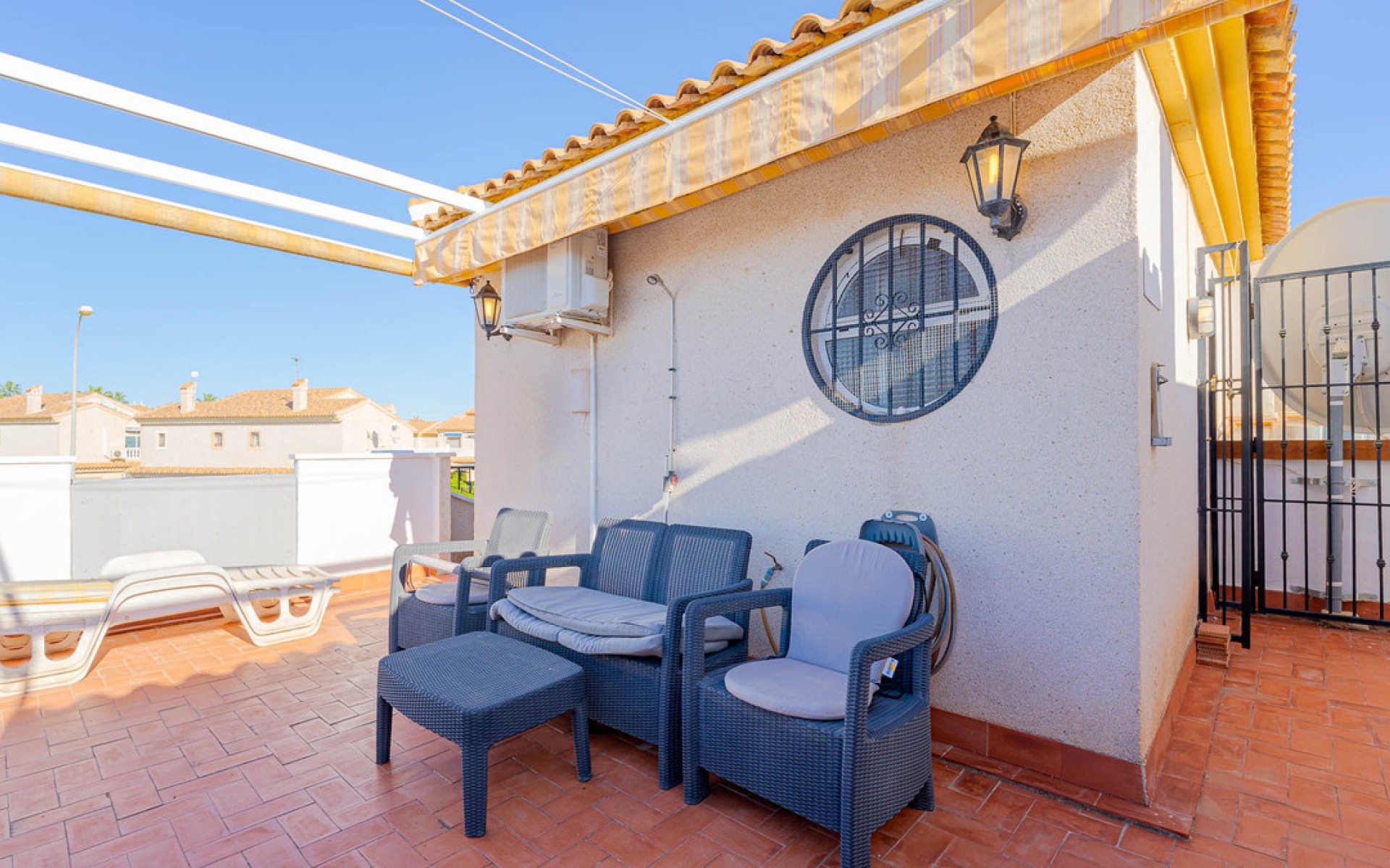 Resale - Villa - Playa Flamenca
