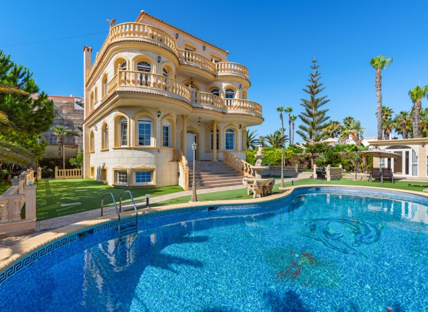 Resale - Villa - Playa Flamenca