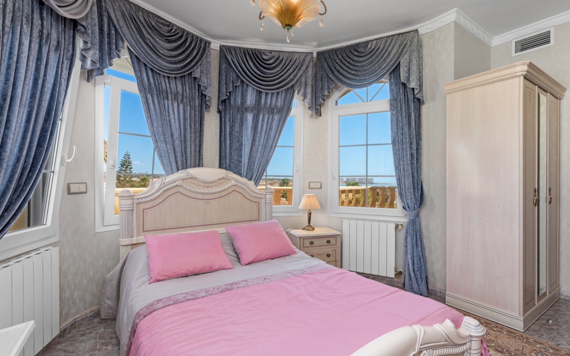 Resale - Villa - Playa Flamenca