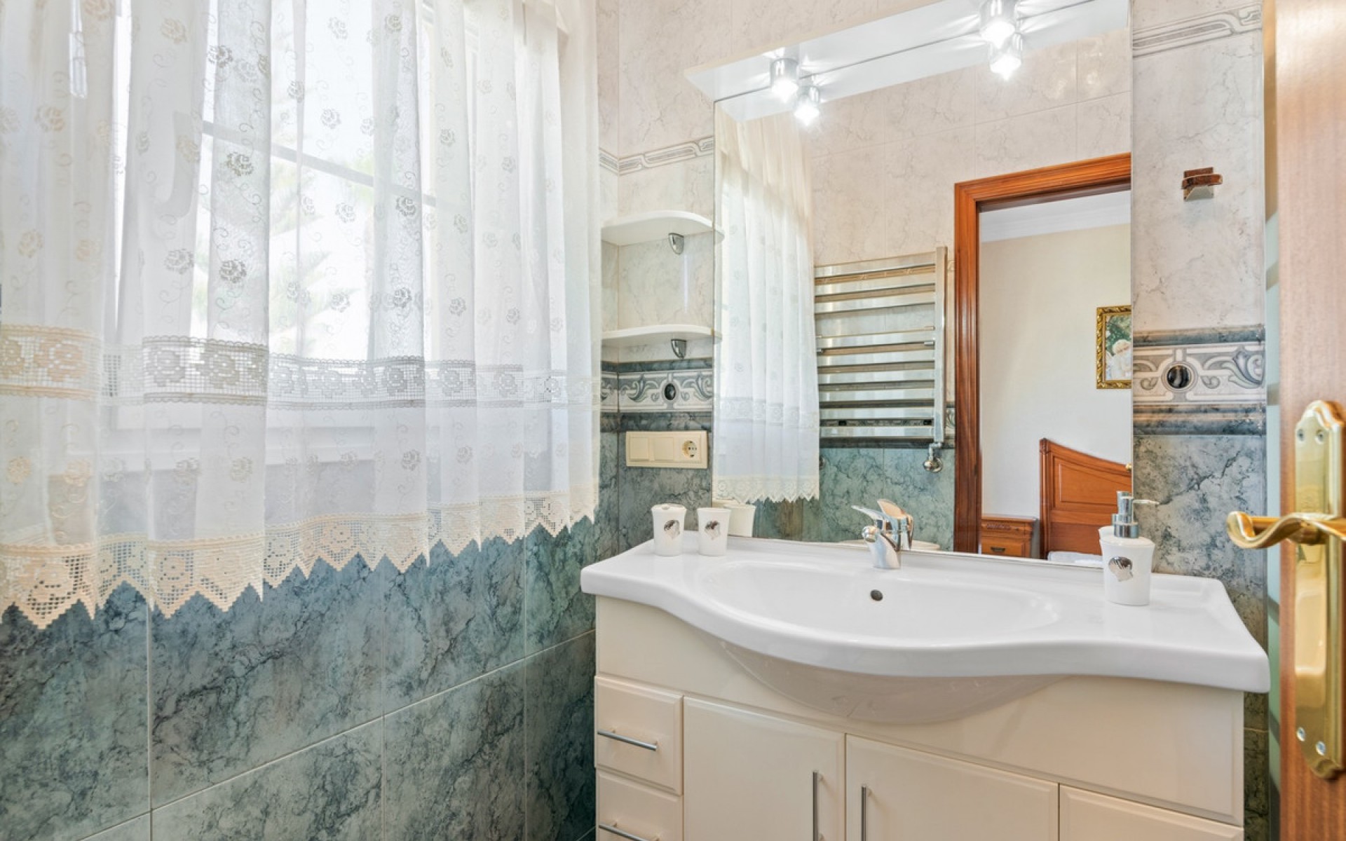 Resale - Villa - Playa Flamenca