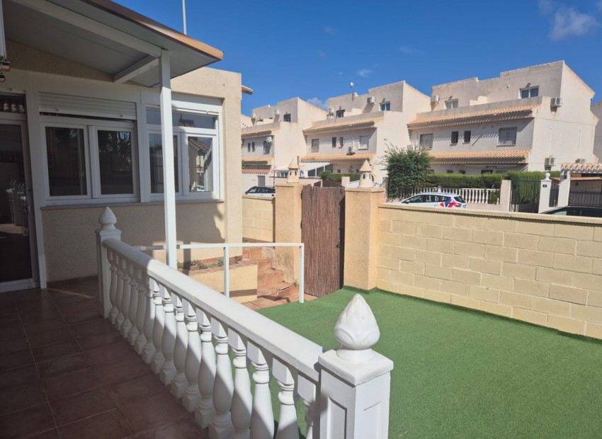 Resale - Villa - Playa Flamenca