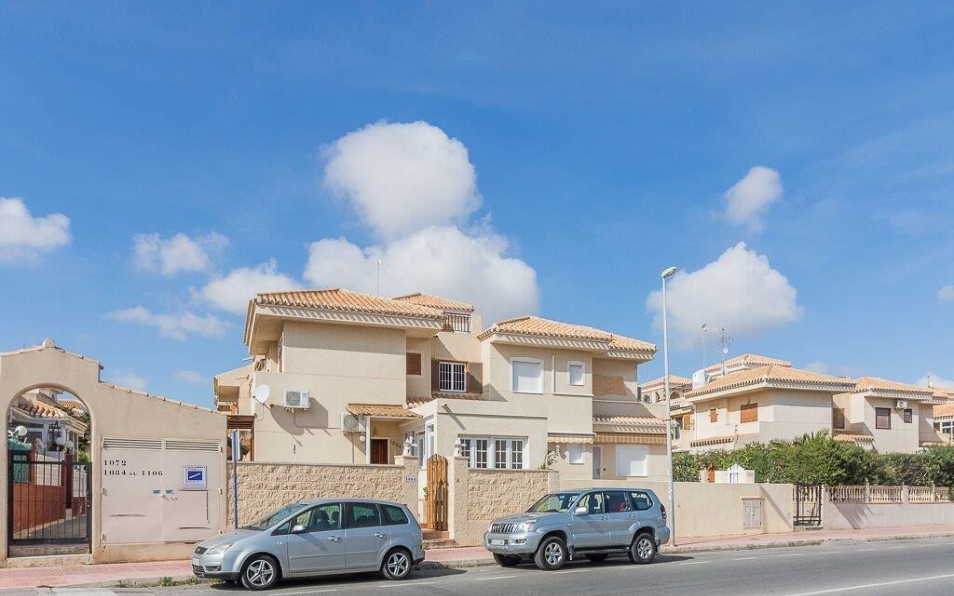 Resale - Villa - Playa Flamenca