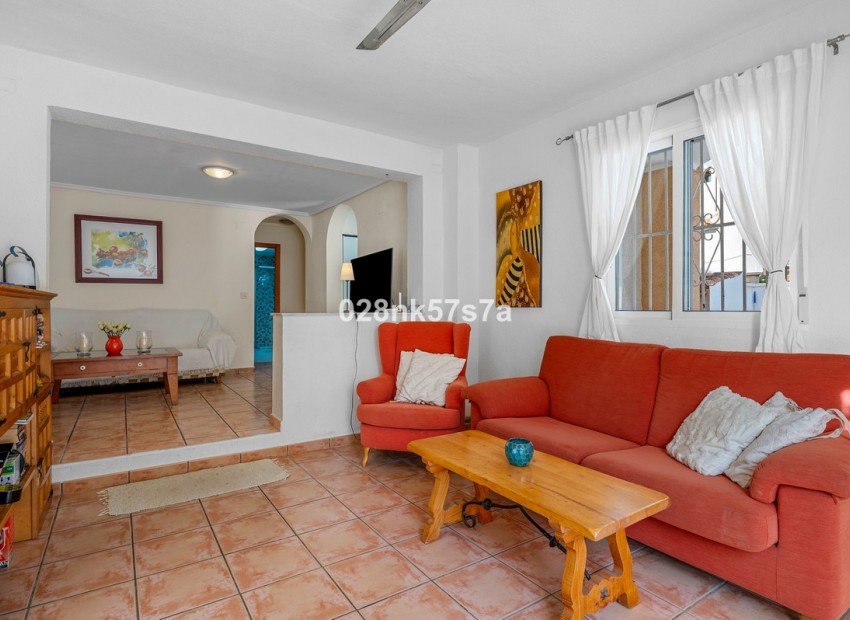 Resale - Villa - Playa Flamenca