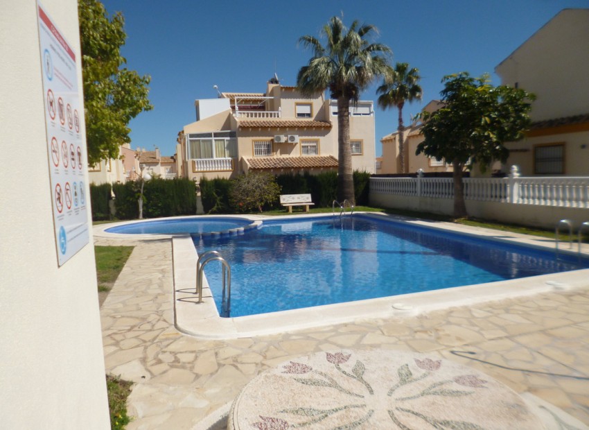 Resale - Villa - Playa Flamenca