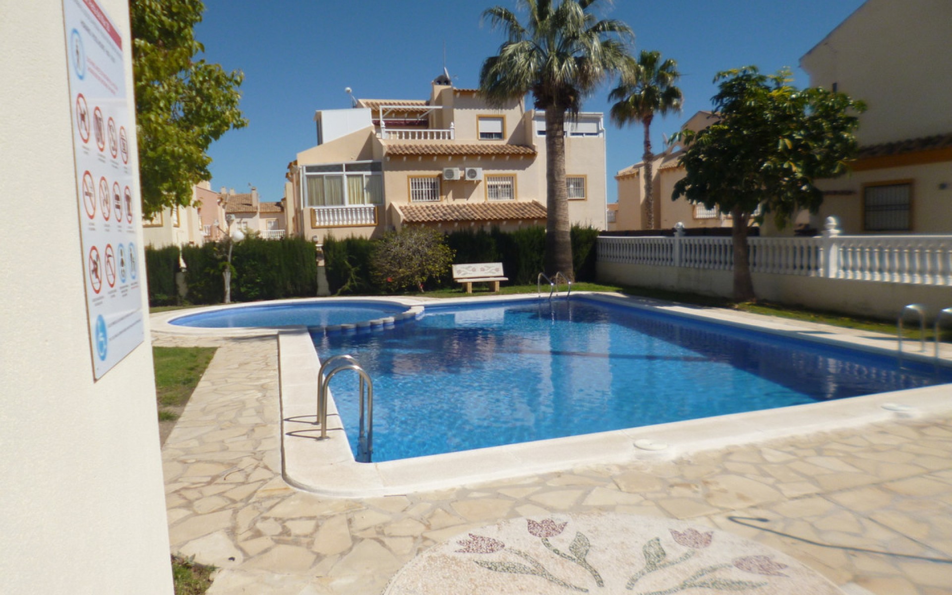 Resale - Villa - Playa Flamenca
