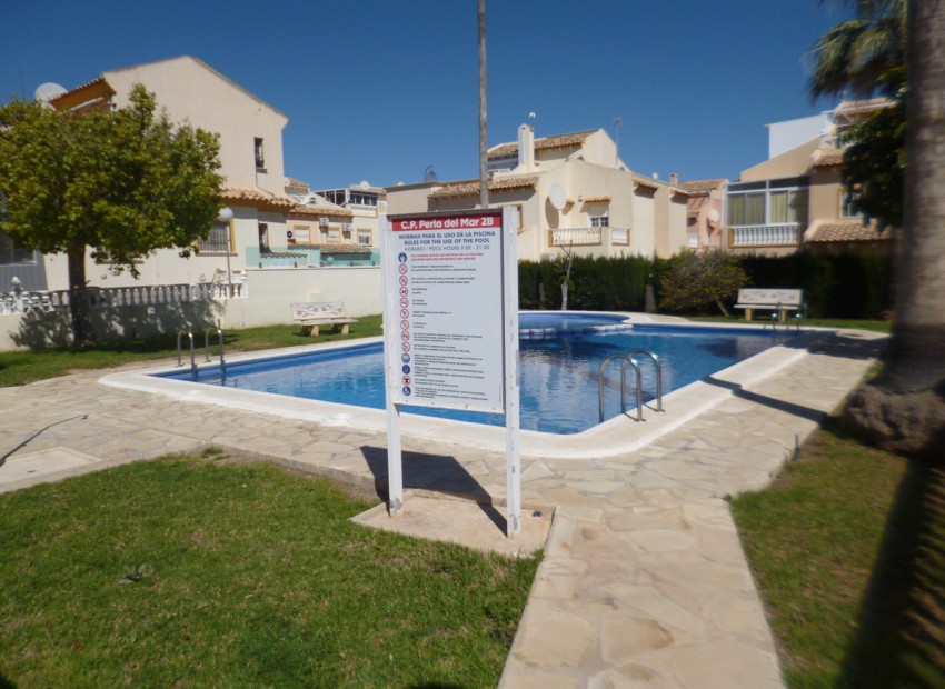 Resale - Villa - Playa Flamenca