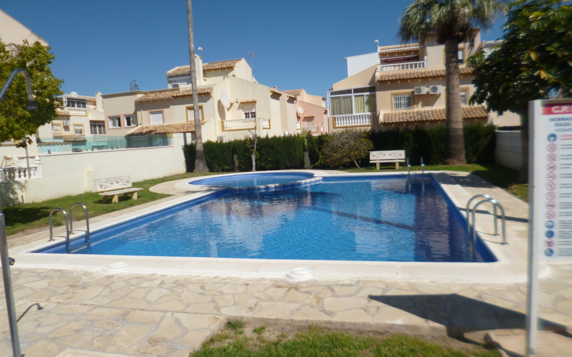 Resale - Villa - Playa Flamenca