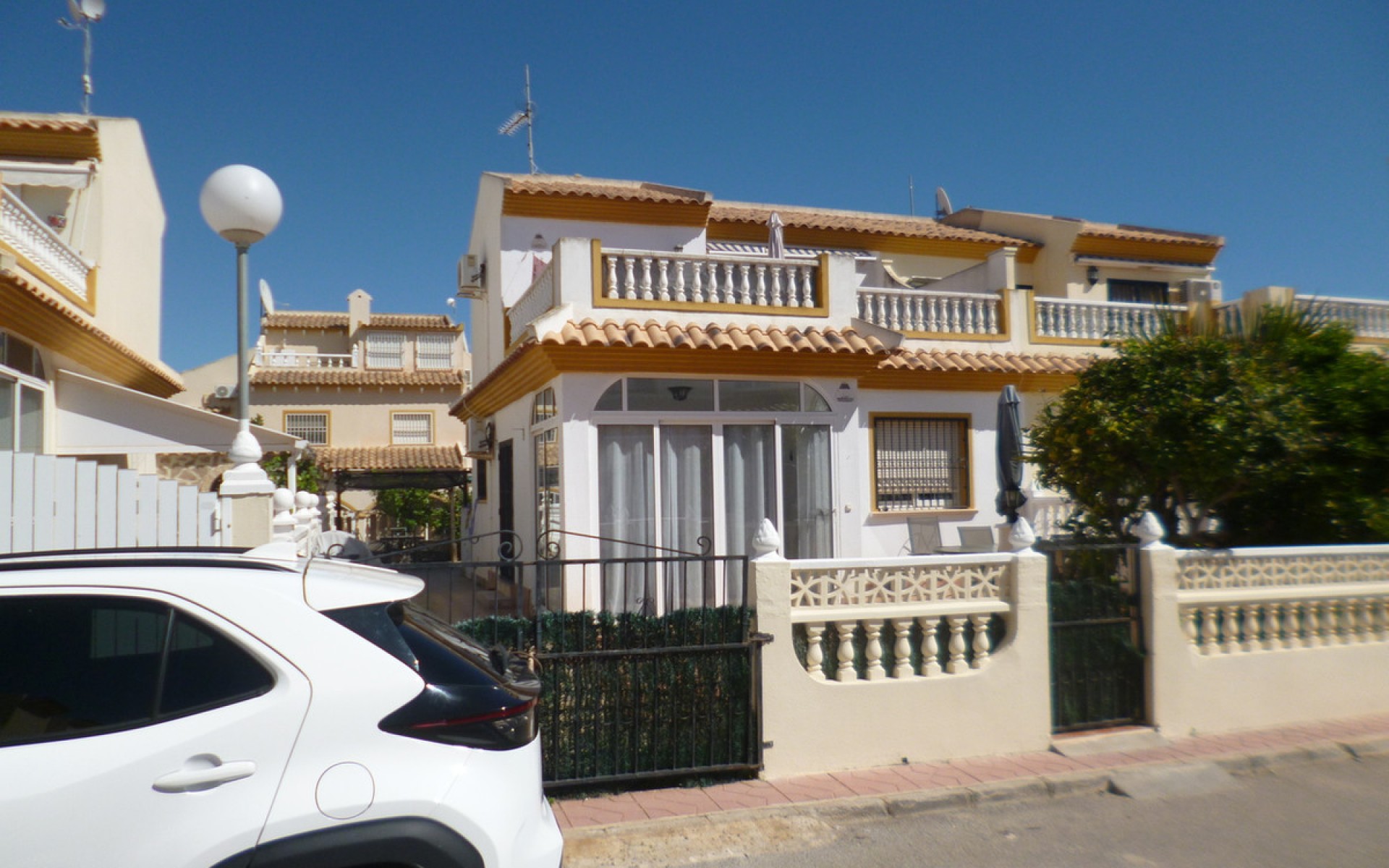 Resale - Villa - Playa Flamenca