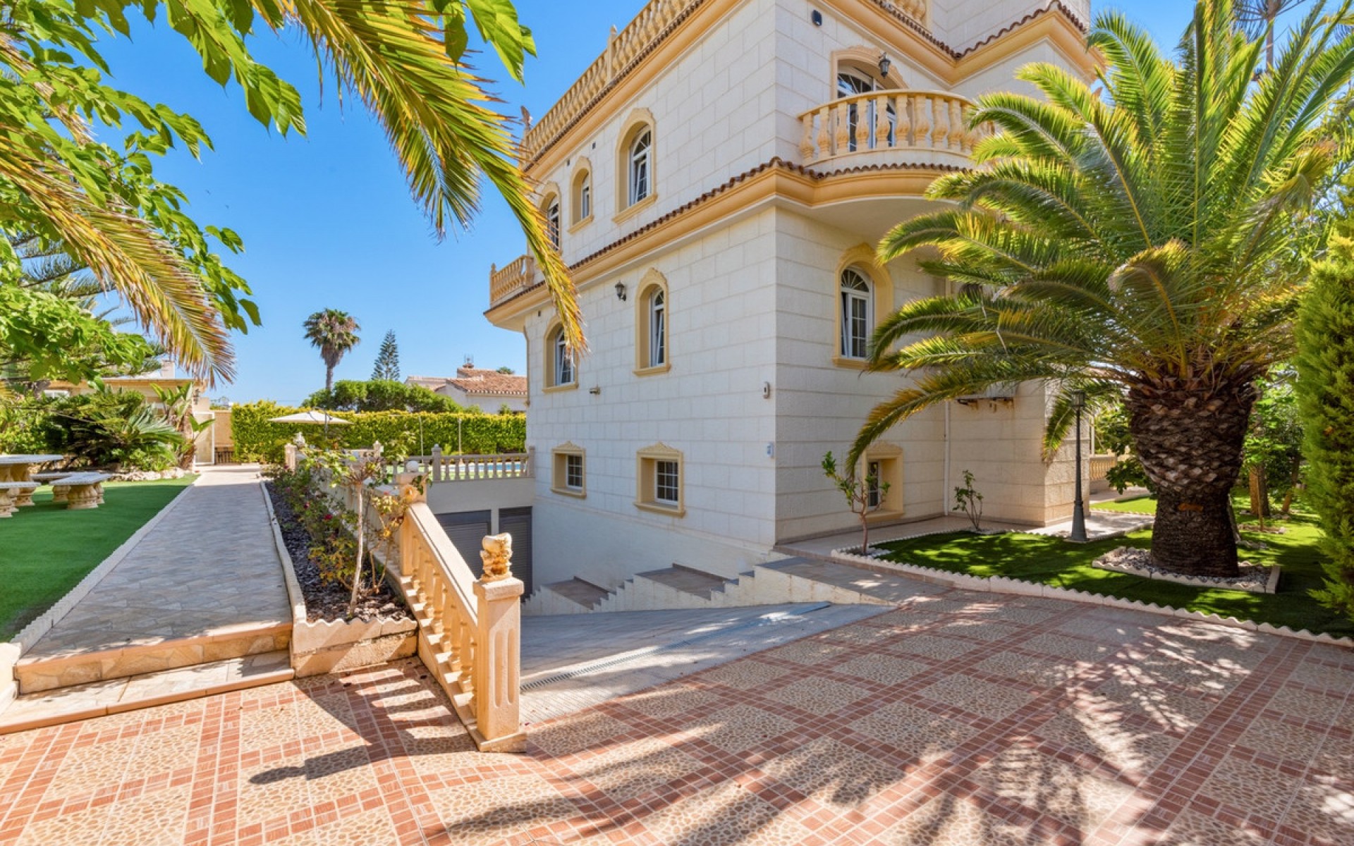 Resale - Villa - Playa Flamenca