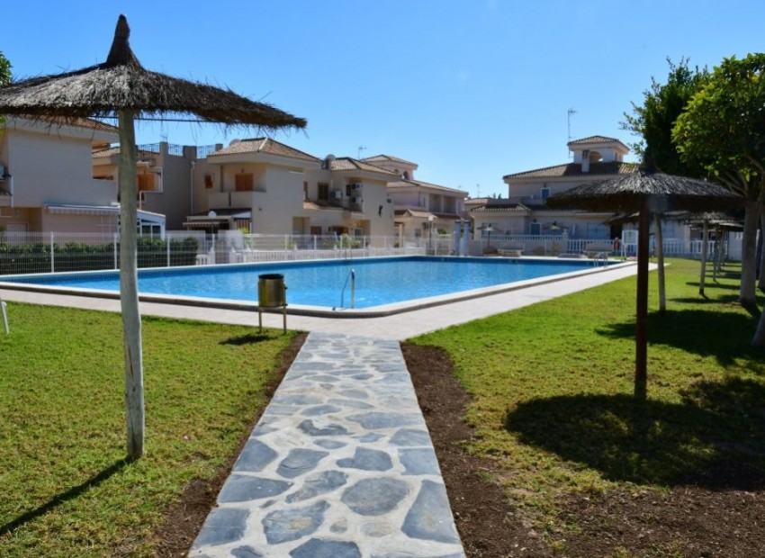 Resale - Villa - Playa Flamenca