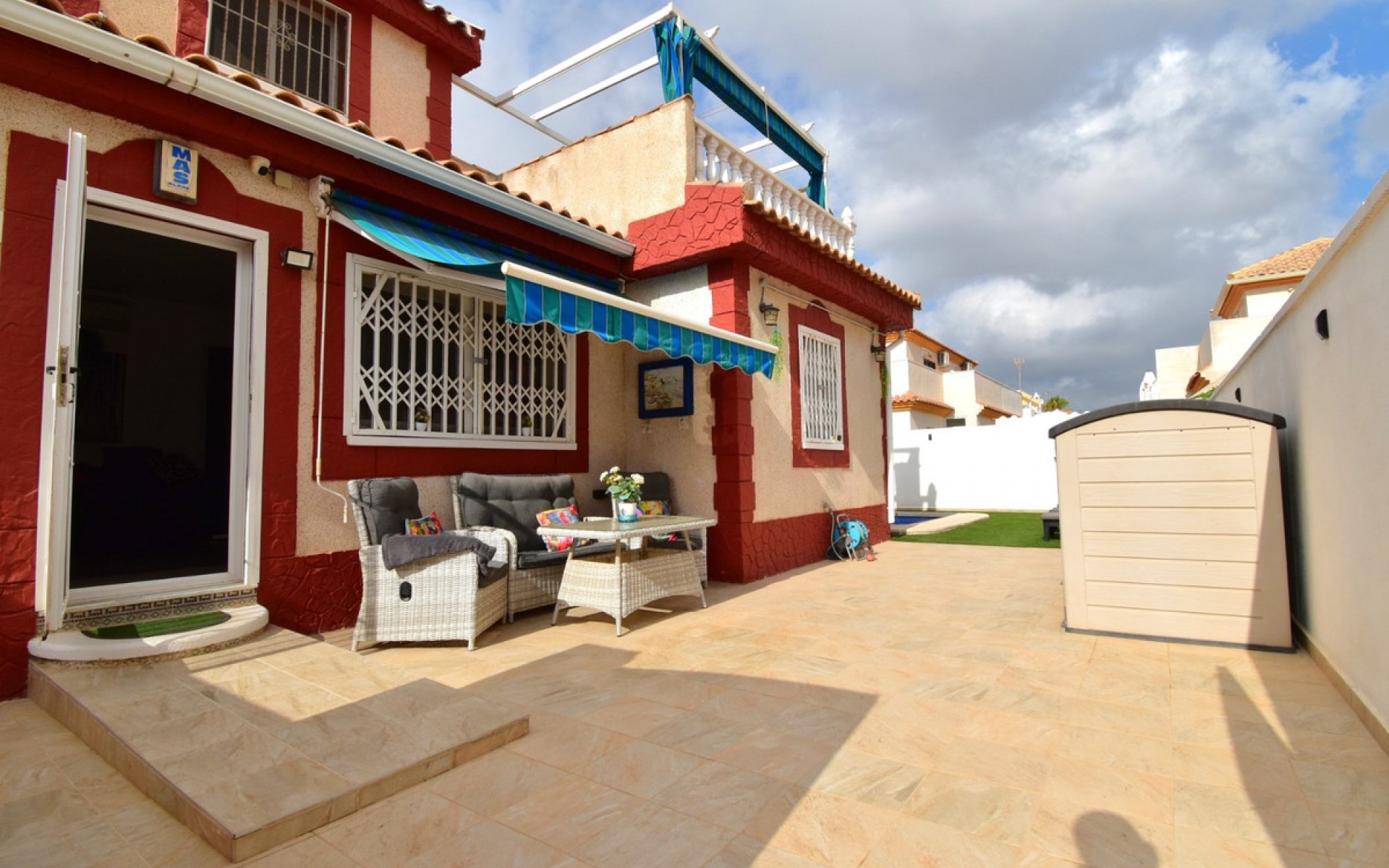 Resale - Villa - Playa Flamenca