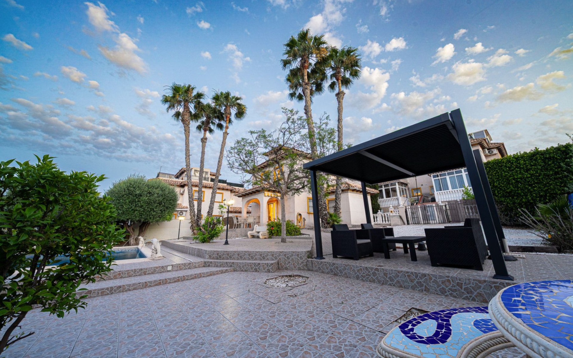 Resale - Villa - Playa Flamenca