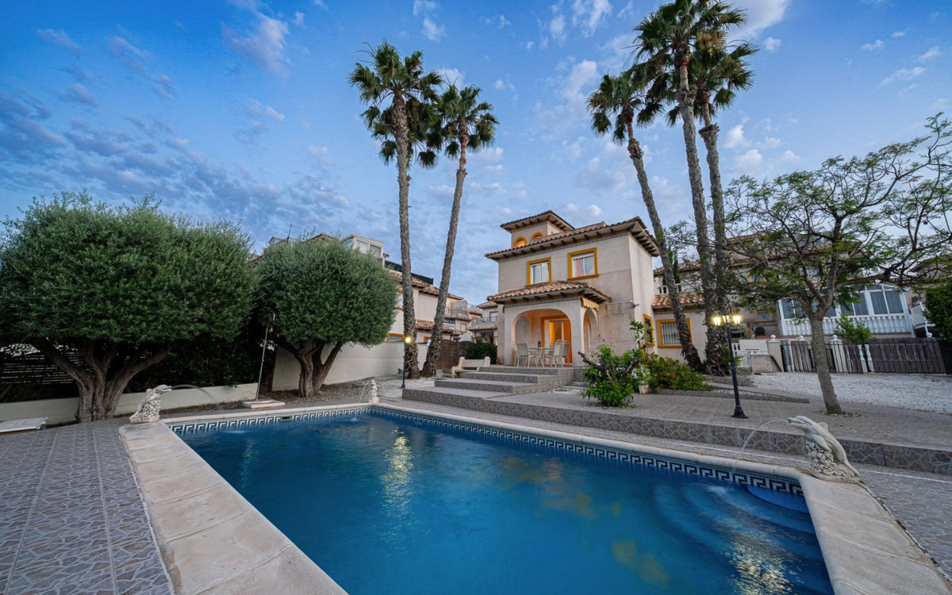 Resale - Villa - Playa Flamenca