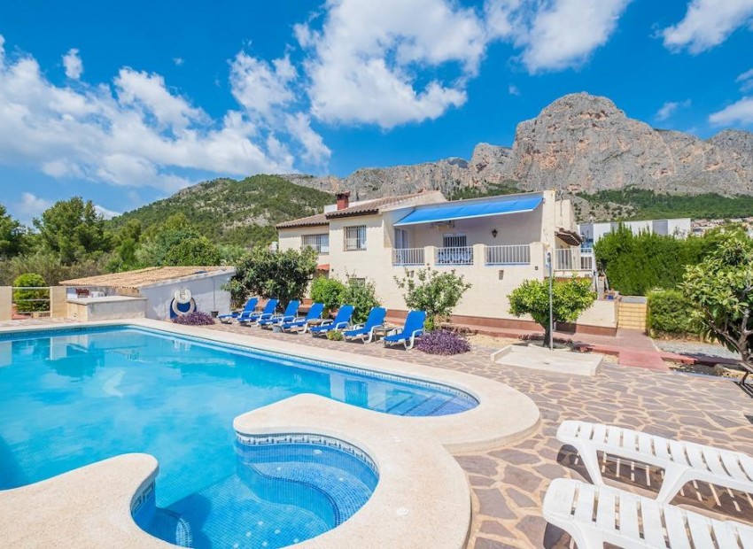 Resale - Villa - Polop - Polop Centro