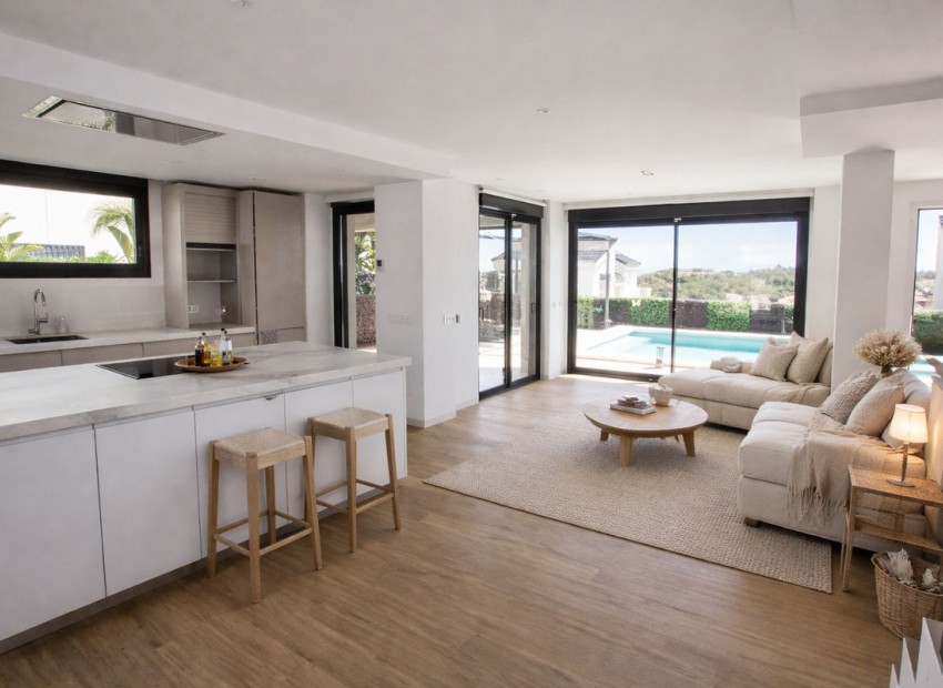Resale - Villa - Polop