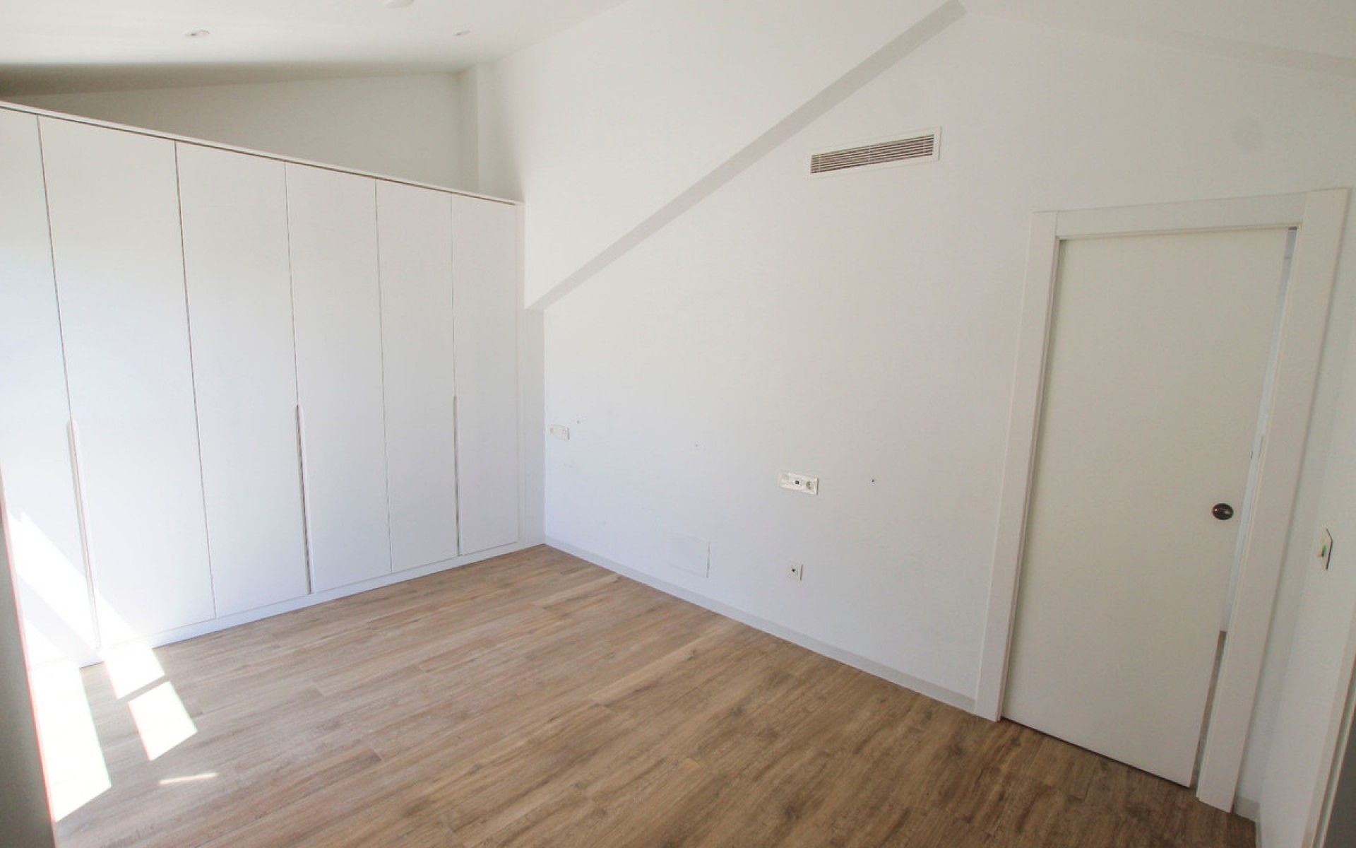 Resale - Villa - Polop