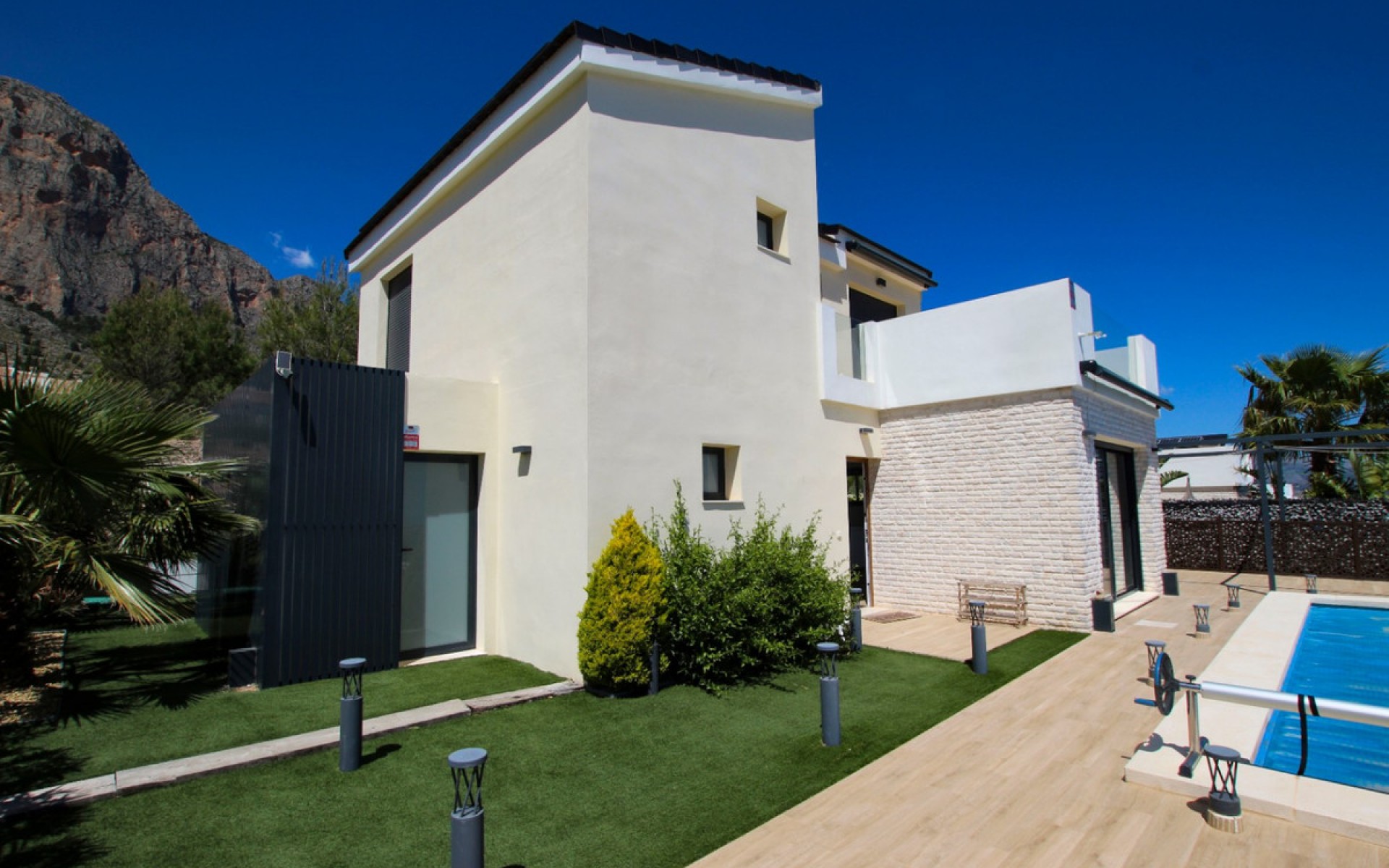 Resale - Villa - Polop