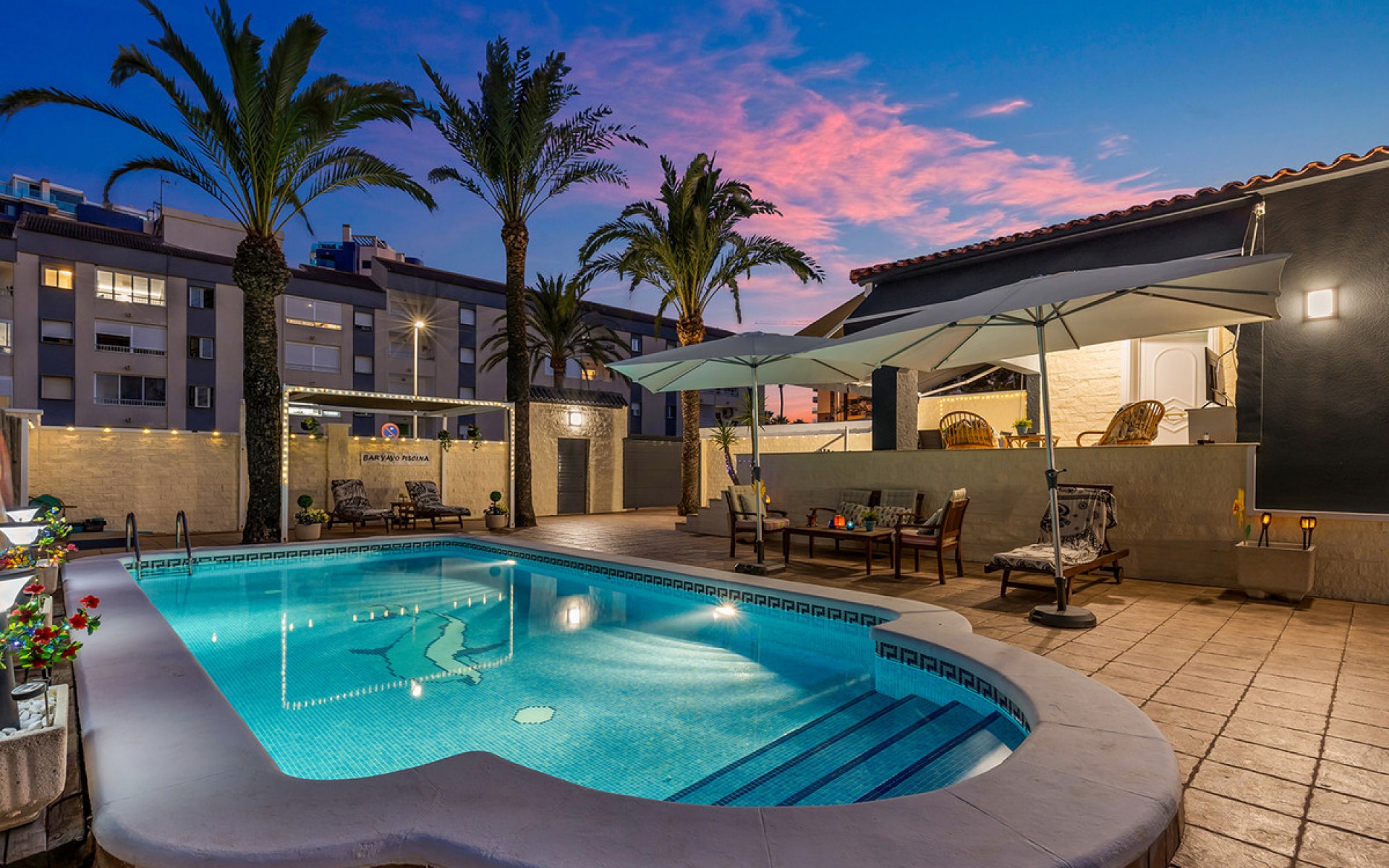 Resale - Villa - Punta Prima - Rocio del Mar