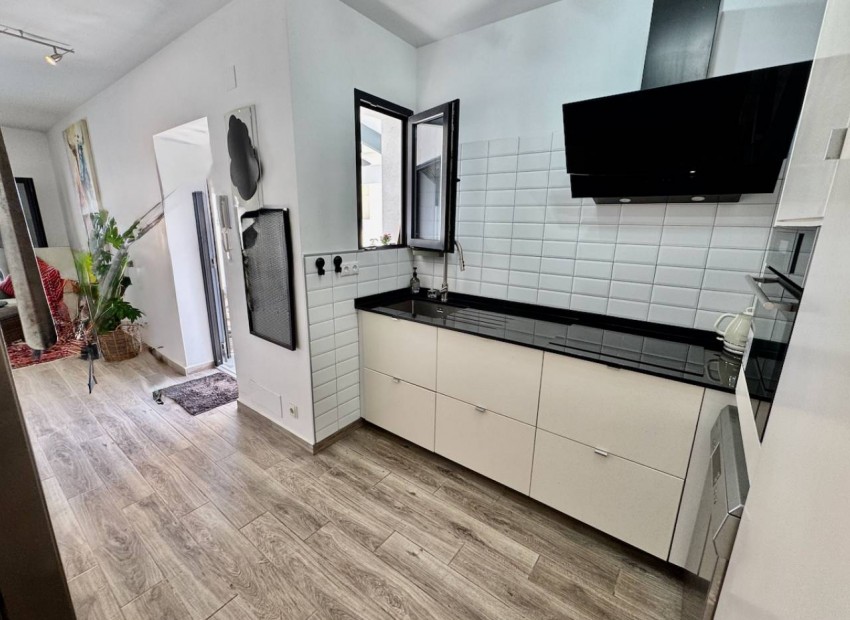 Resale - Villa - Punta Prima