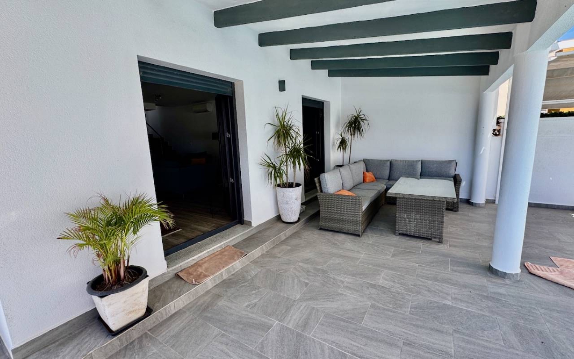 Resale - Villa - Punta Prima