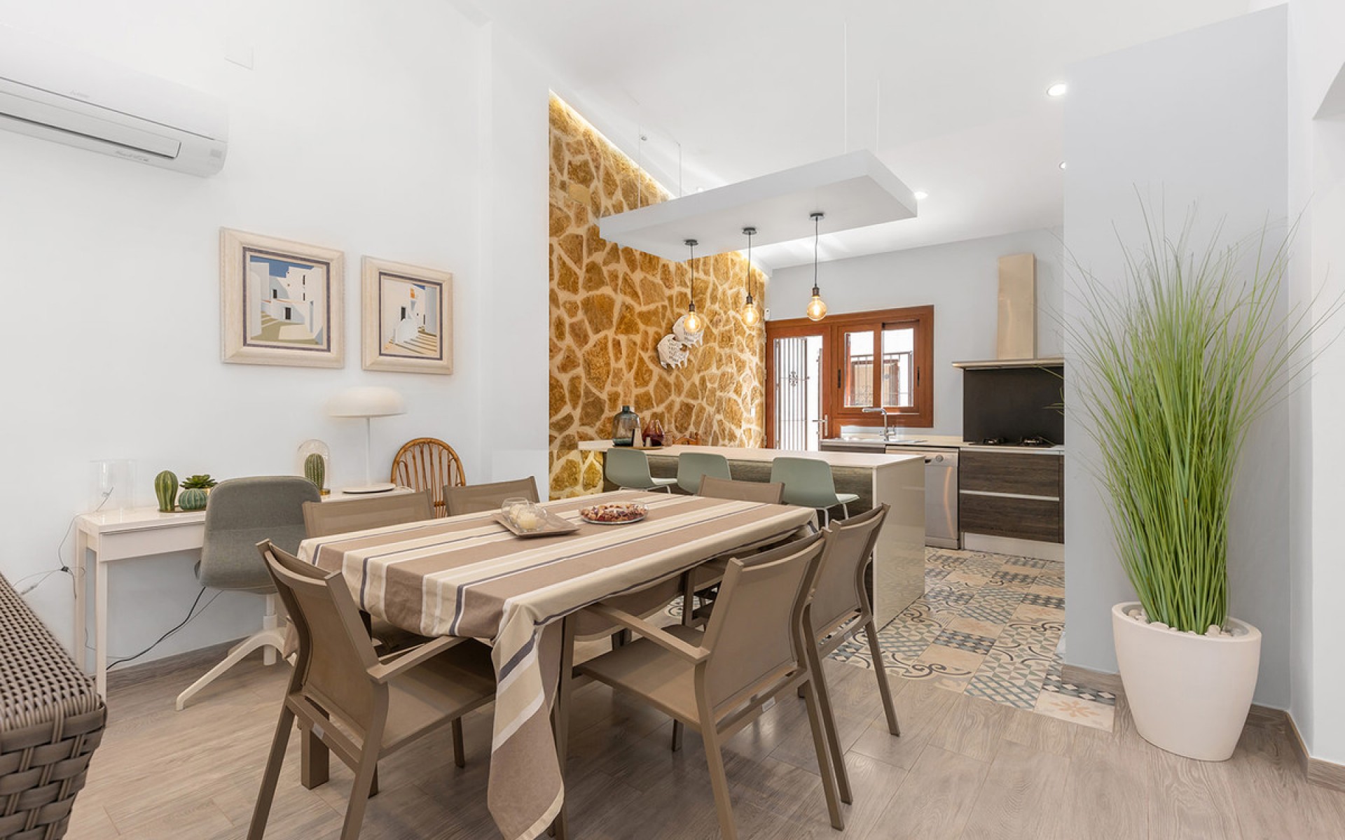 Resale - Villa - Punta Prima