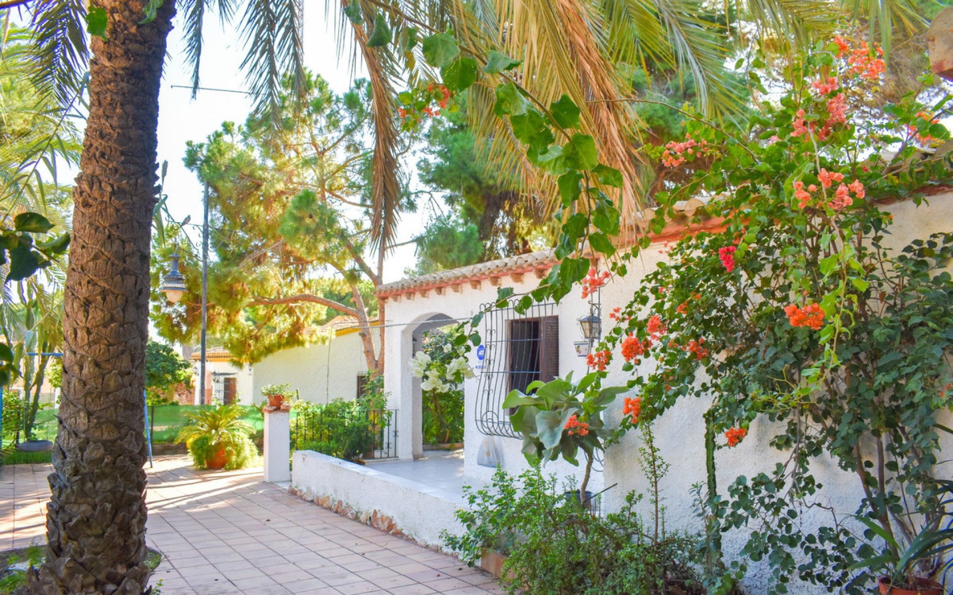 Resale - Villa - Punta Prima