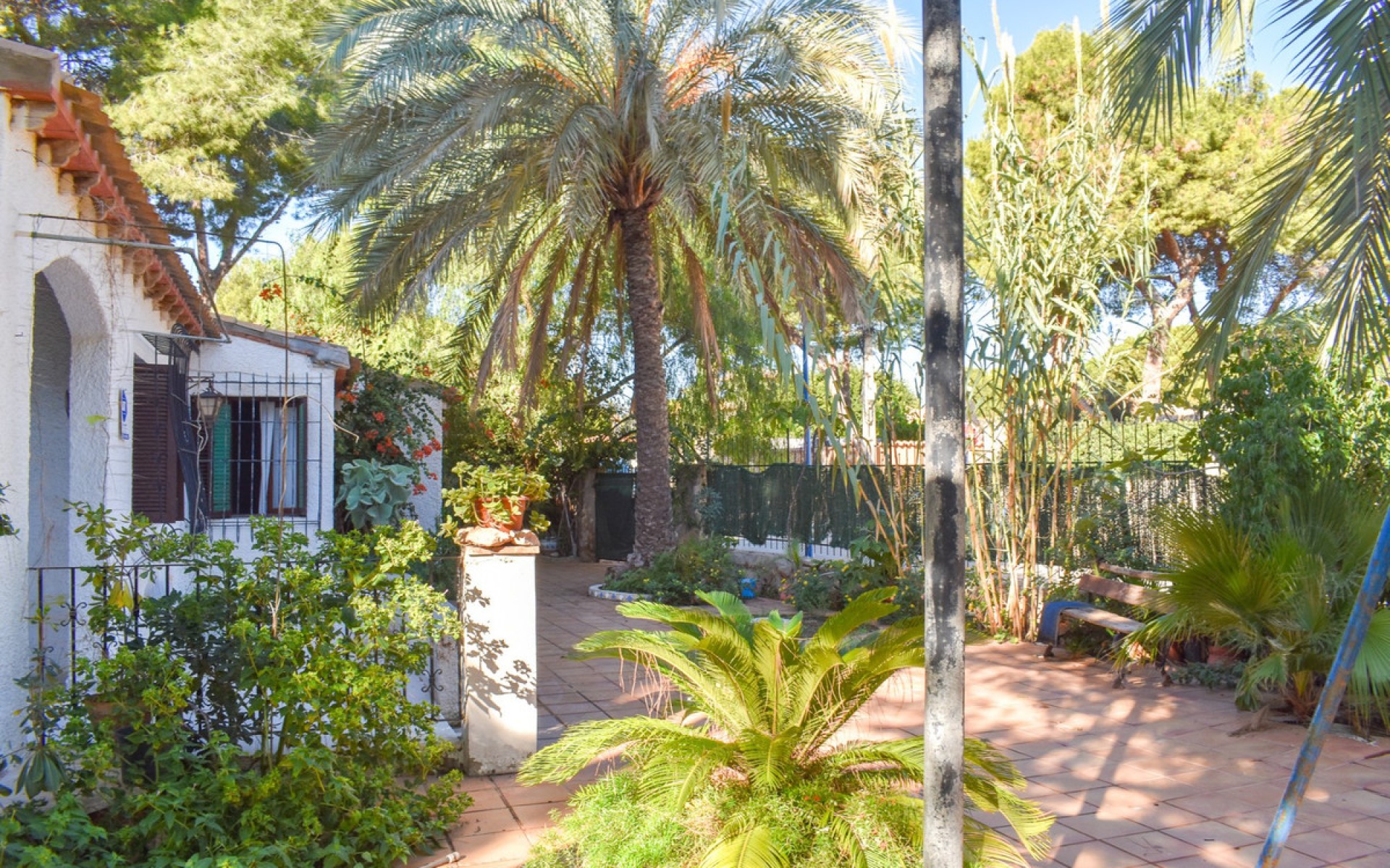 Resale - Villa - Punta Prima