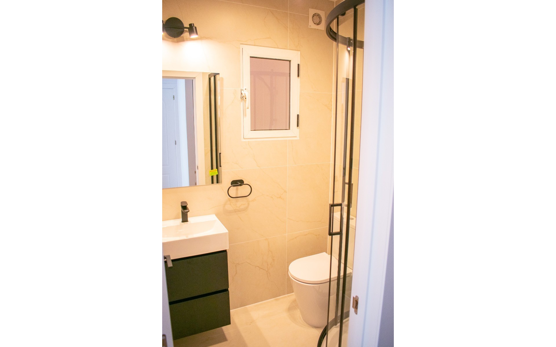 Resale - Villa - Punta Prima